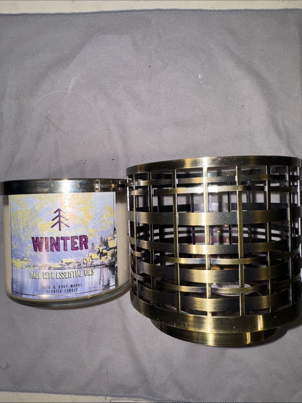 NEW Bath & Body Works 3 Wick Winter Candle with Dark Gold Metal Lattice Holder